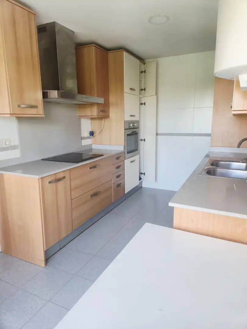 Cocina de Piso de alquiler en Aldaia con Aire acondicionado, Trastero y Piscina comunitaria