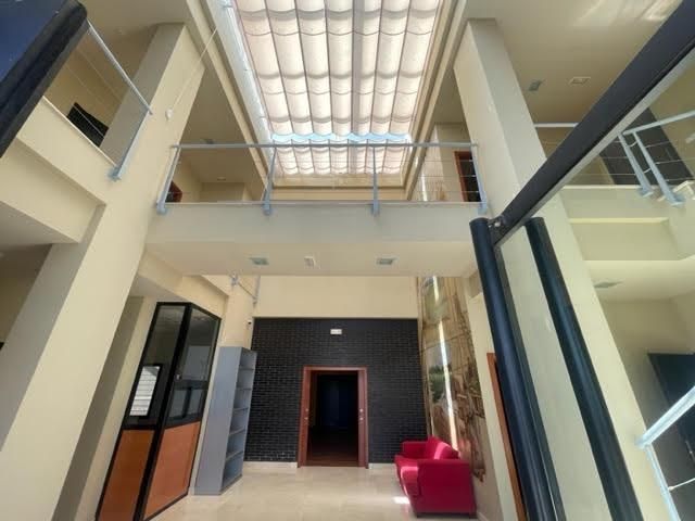 Gebaude zur Miete in Gelves