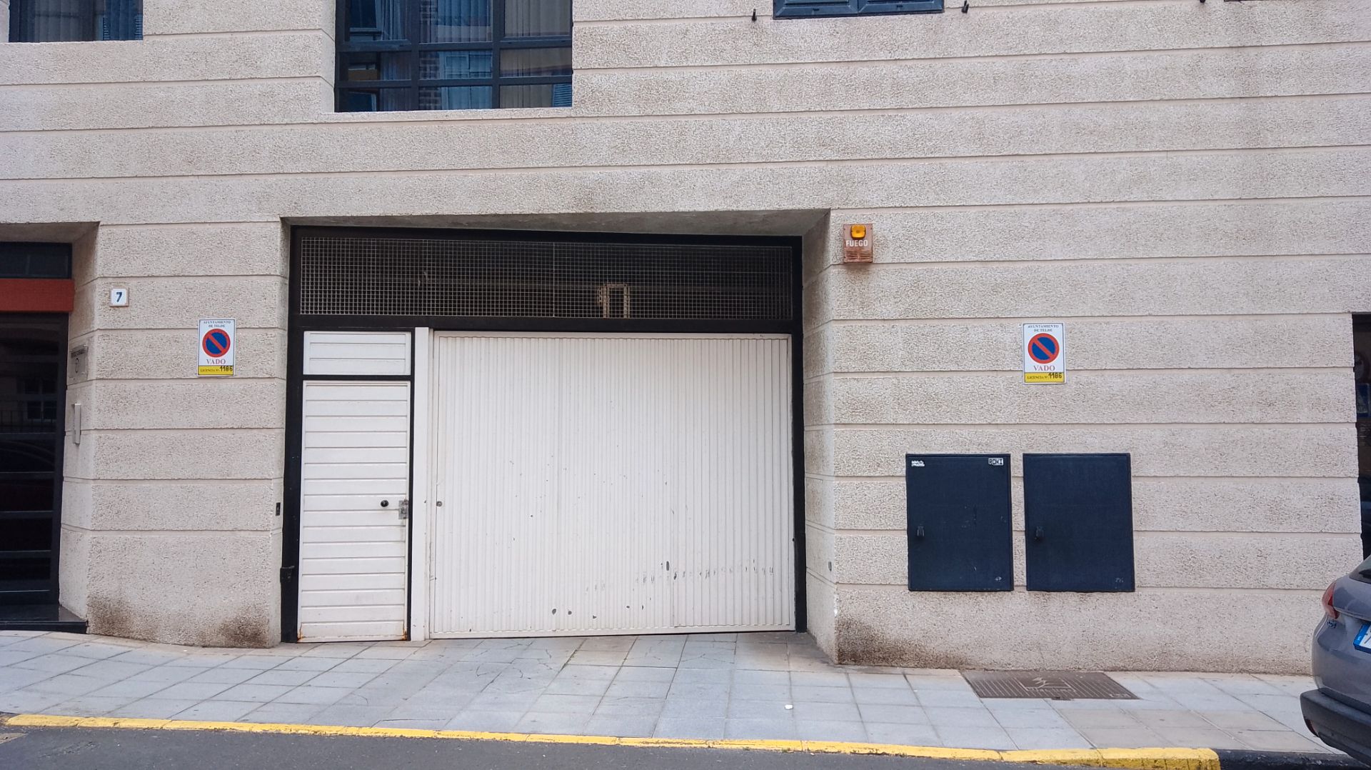 Exterior view of Garage for sale in Telde