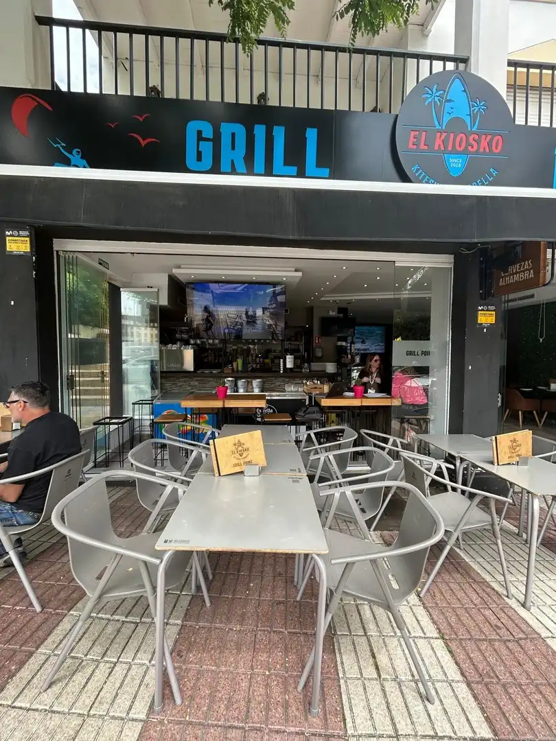 Local comercial en traspàs a Avenida de Arias de Velasco 1, imagen 8