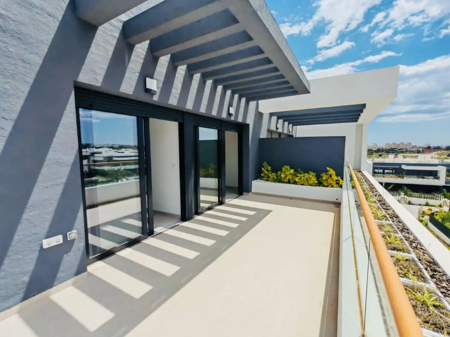Terraza de Ático de alquiler en Torrevieja con Aire acondicionado, Calefacción y Terraza