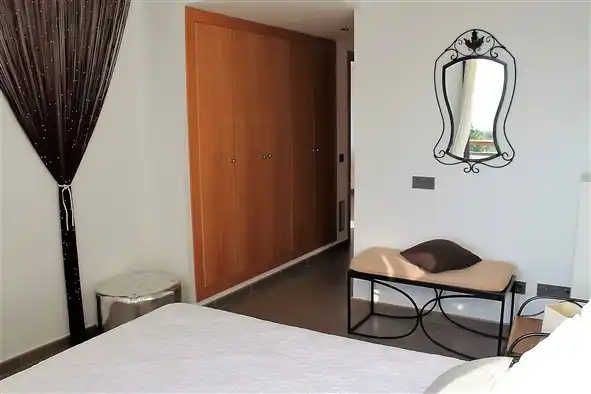 Schlafzimmer von Dachboden zur Miete in Cambrils mit Klimaanlage, Terrasse und Möbliert