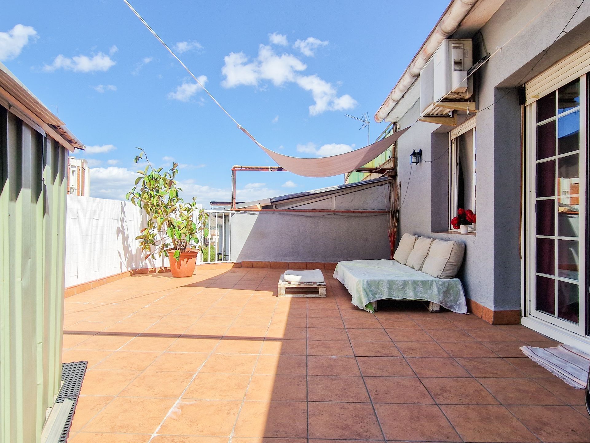 Terraza de Piso en venta en  Barcelona Capital con Calefacción, Jardín privado y Terraza