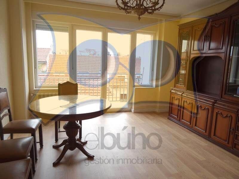 Sala d'estar de Pis de lloguer en Salamanca Capital amb Calefacció, Parquet i Forn