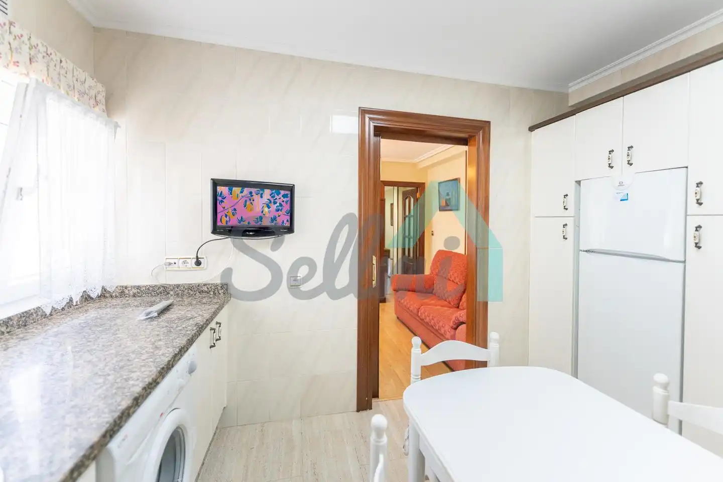 Kitchen of Flat for rent in Gijón   with Heating, Furnished and Internet