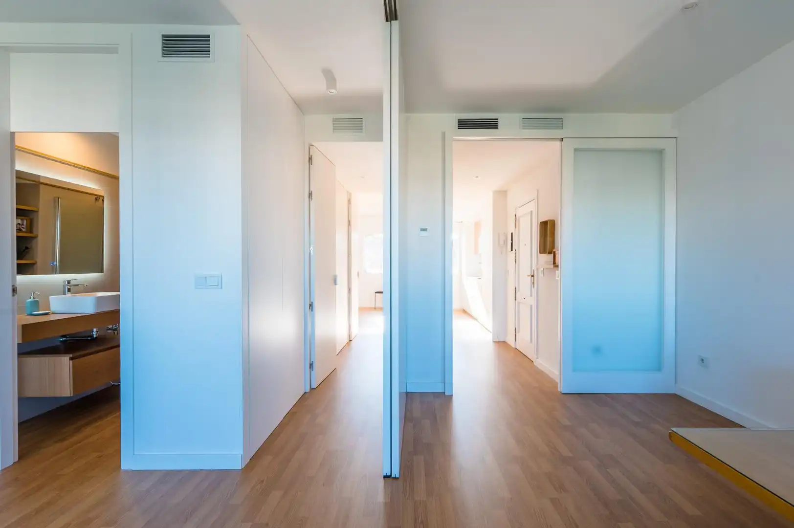 Flat for rent in Sevilla  with Air Conditioner and Furnished