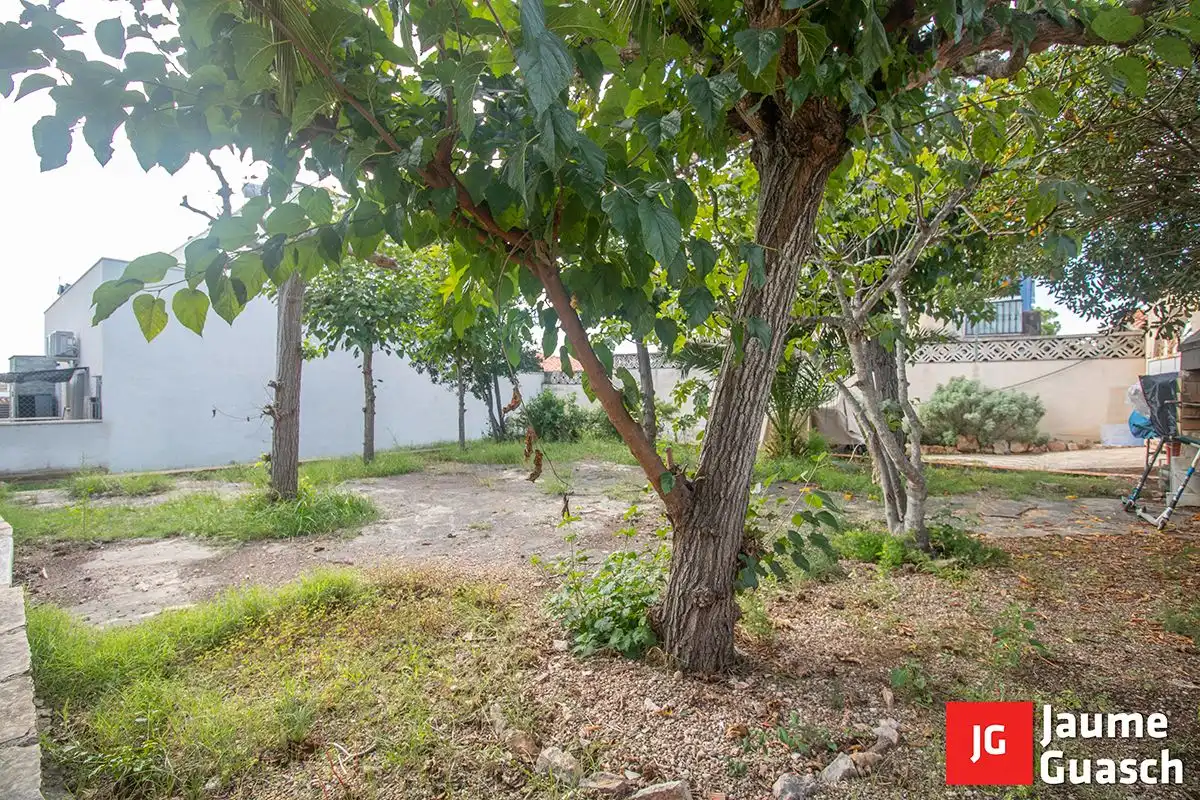 Residential land for sale in Carrer del Gironès, imagen 12