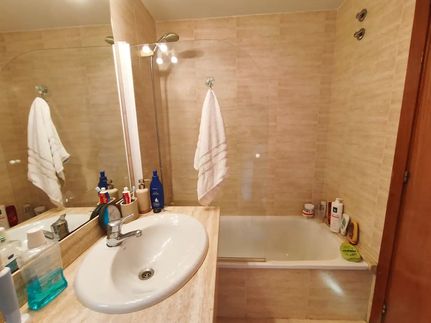 Baño de Dúplex en venta en Girona con Aire acondicionado, Calefacción y Parquet