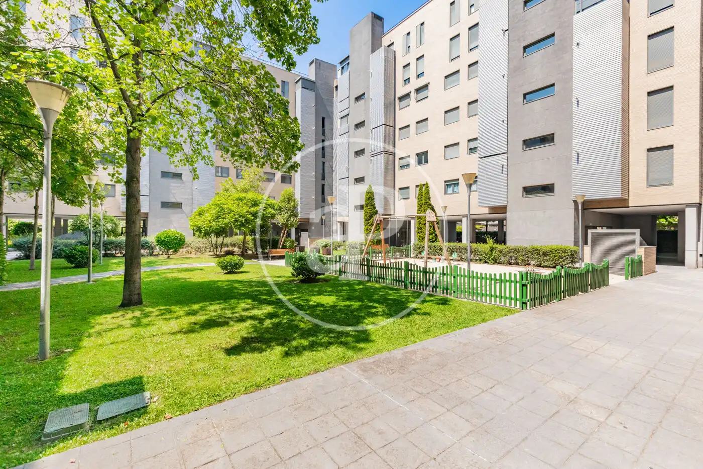 Vista exterior de Piso en venta en Madrid con Aire acondicionado, Calefacción y Jardín privado