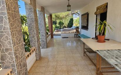 Finca rústica en venda en Castalla amb Jardí privat