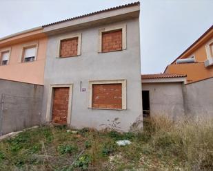 Exterior view of Single-family semi-detached for sale in Arenas de San Juan 