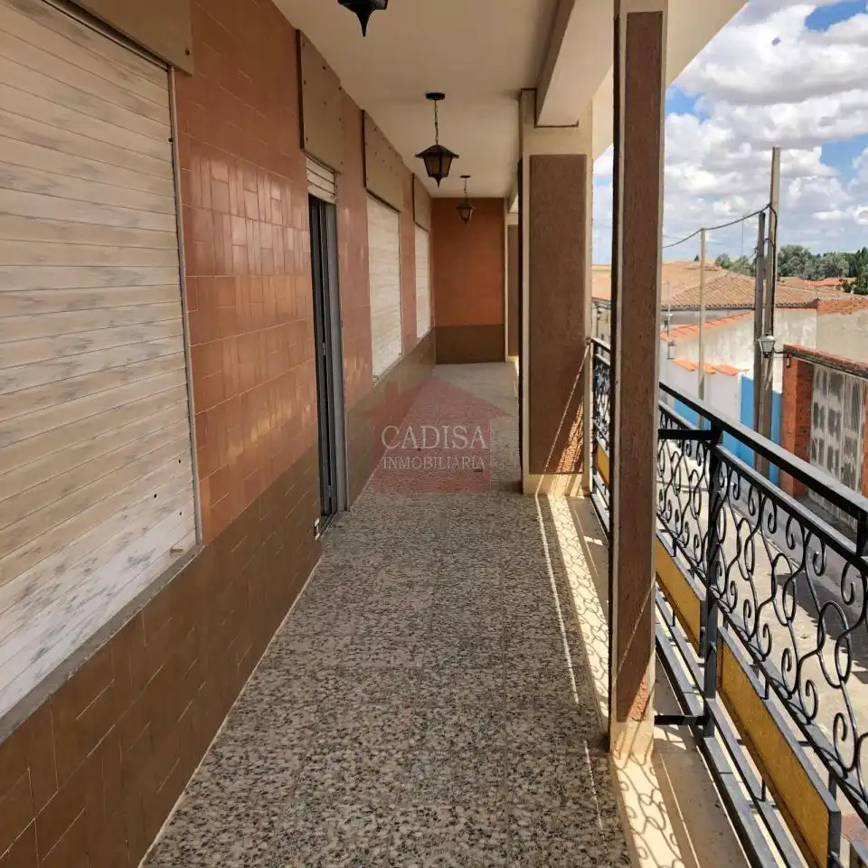 Casa o chalet en venta en Santiago de la Puebla con Calefacción, Terraza y Trastero