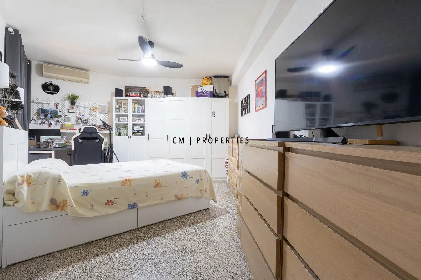 Bedroom of Flat for sale in Valencia  with Air Conditioner, Heating and Terrace