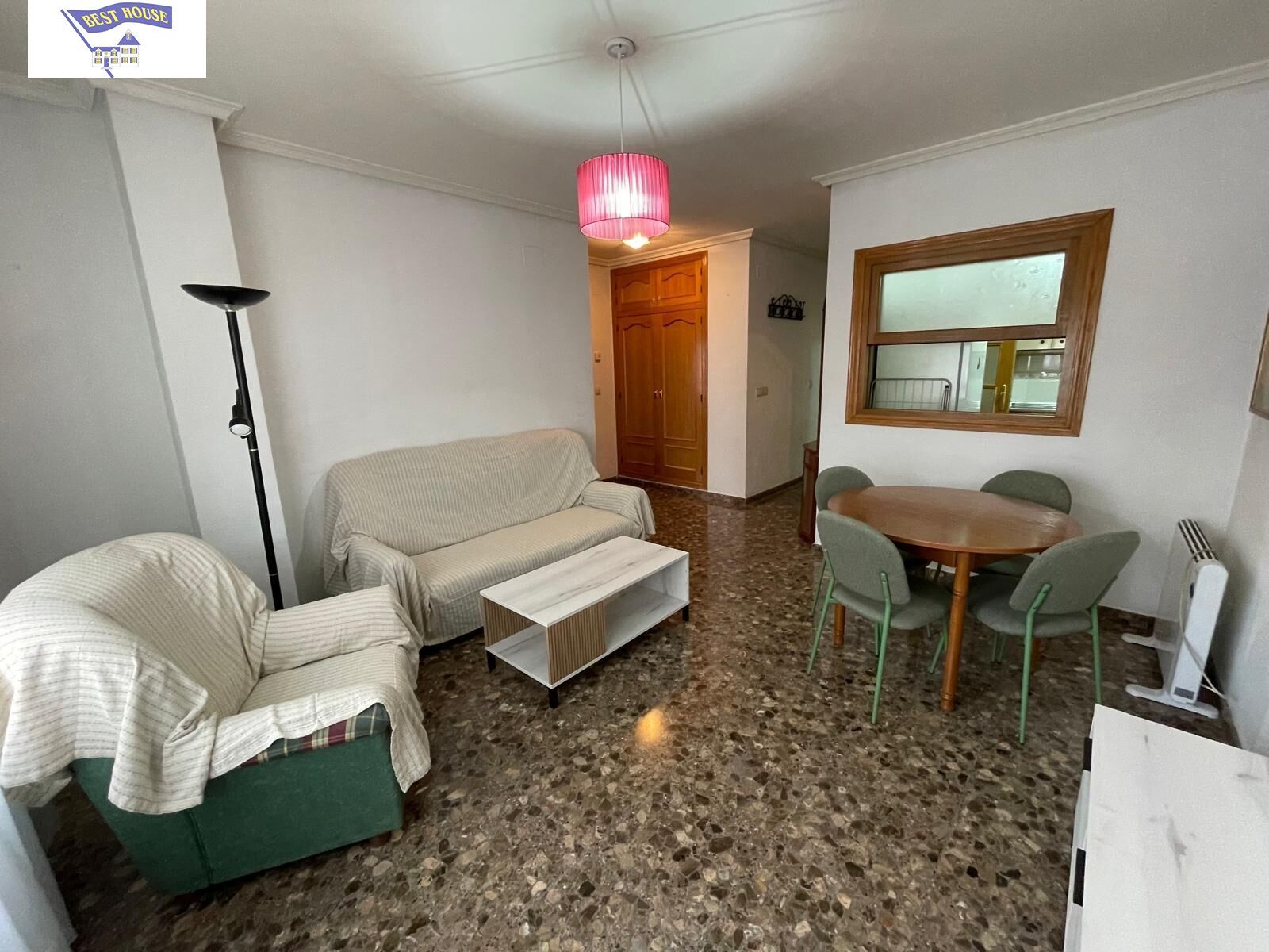 Sala d'estar de Apartament de lloguer en  Albacete Capital amb Calefacció i Traster