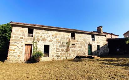 Vista exterior de Casa o xalet en venda en Padrón amb Jardí privat i Traster