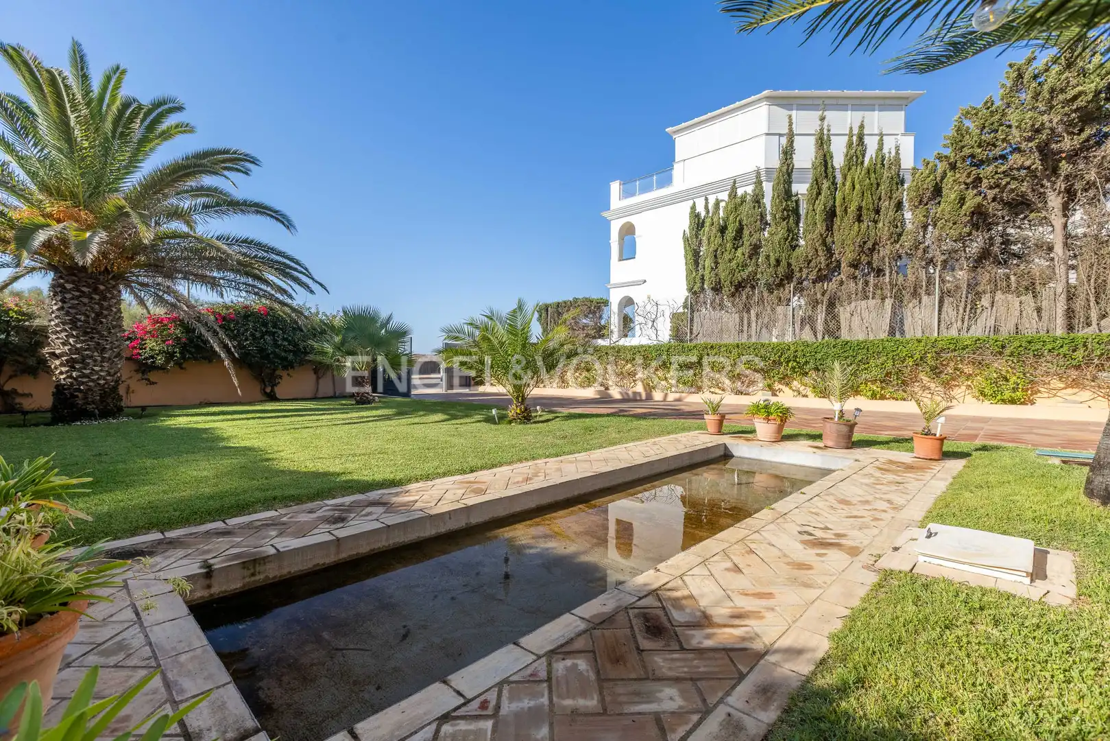 Houses for sale in Isla Canela
