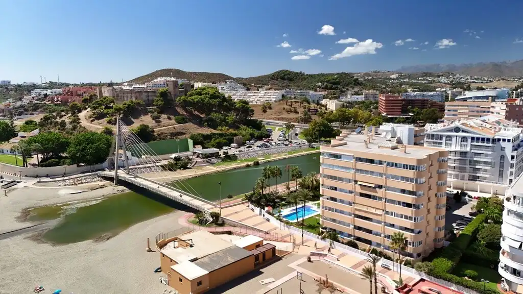 Apartamento con piscina en venta en Castillo Sohail - Myramar, imagen 31