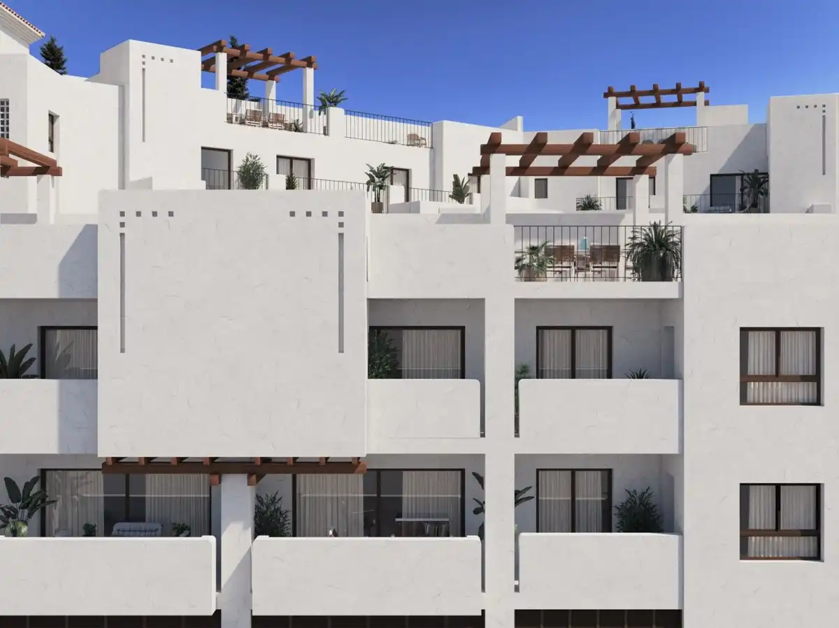 Vista exterior de Apartamento en venta en Benahavís con Aire acondicionado, Jardín privado y Terraza