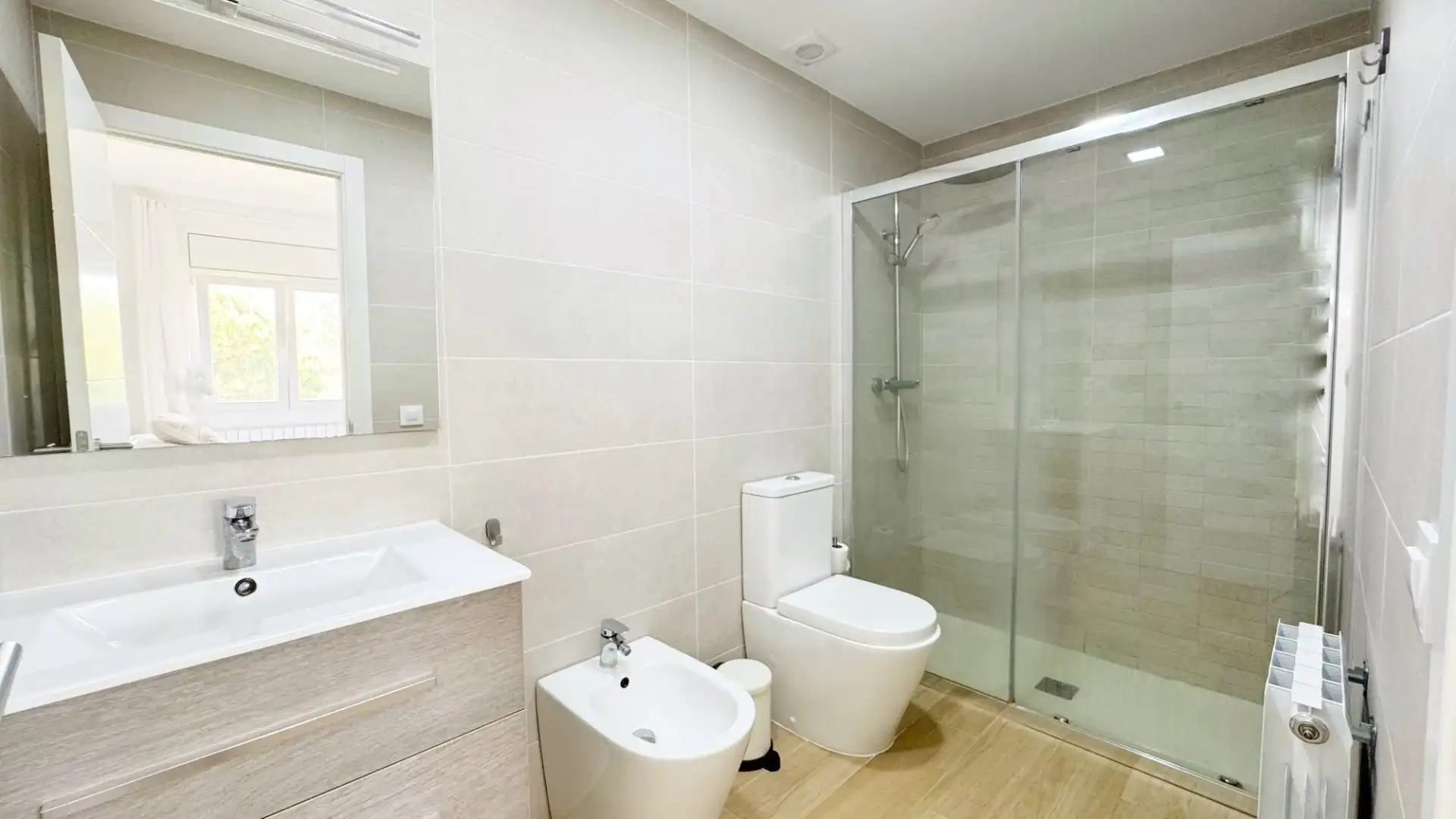 Houses for sale in Carrer Avellaners, Mas Romeu