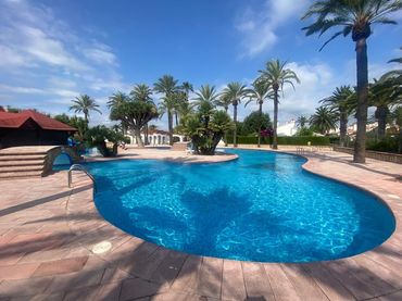 Appartement compact avec piscine à vendre à Las Marinas / Les Marines
