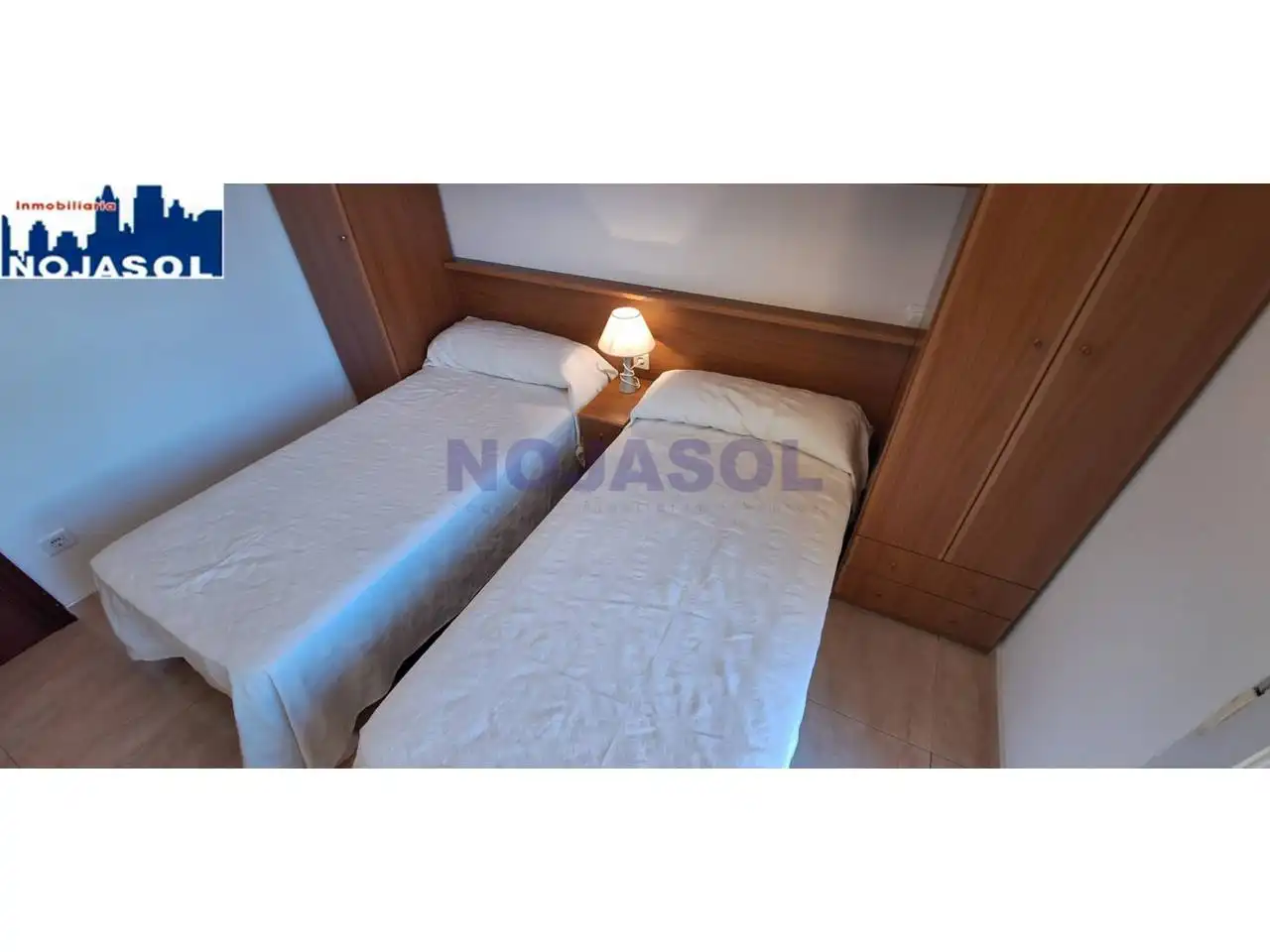Schlafzimmer von Dachboden zur Miete in Noja mit Heizung, Terrasse und Möbliert