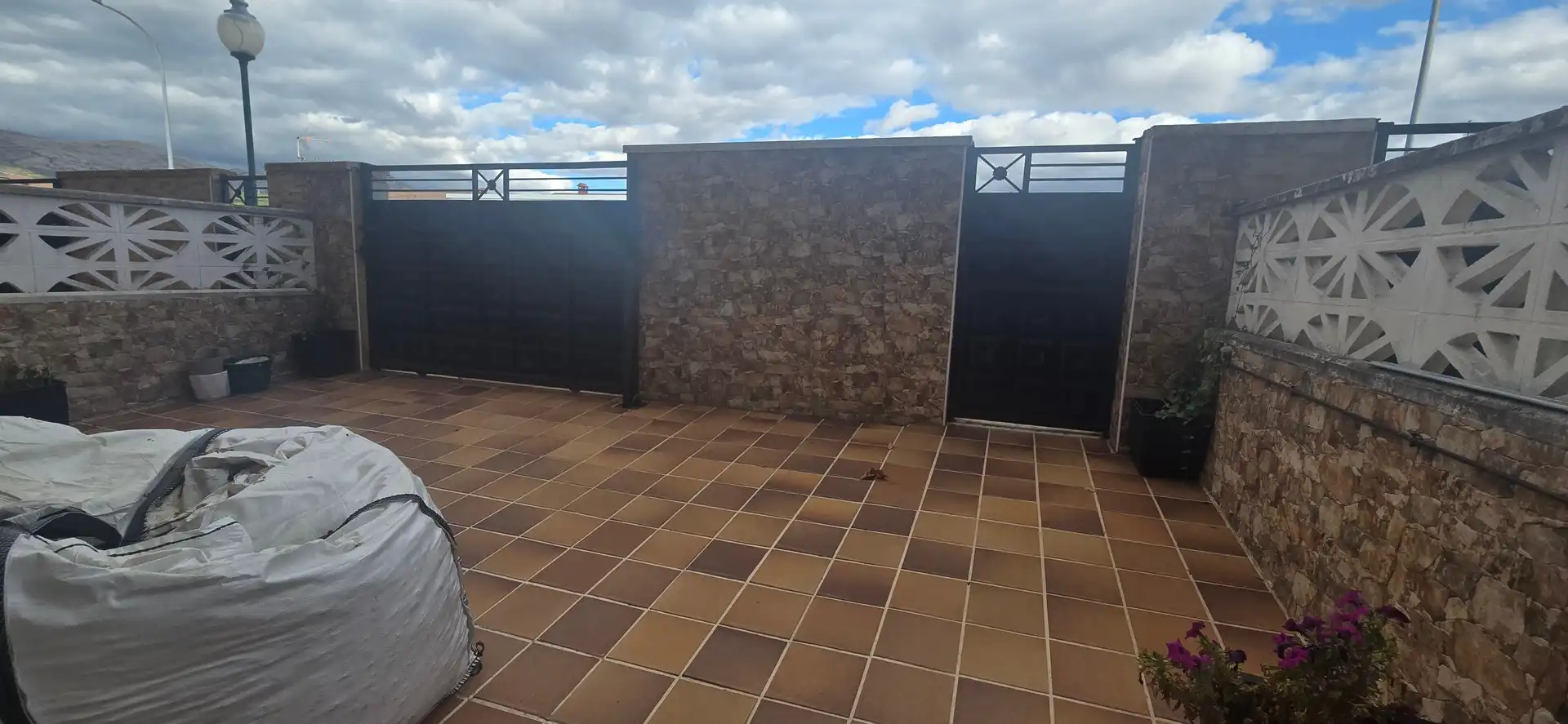 Terrassa de Casa adosada en venda en Guardo amb Jardí privat i Moblat
