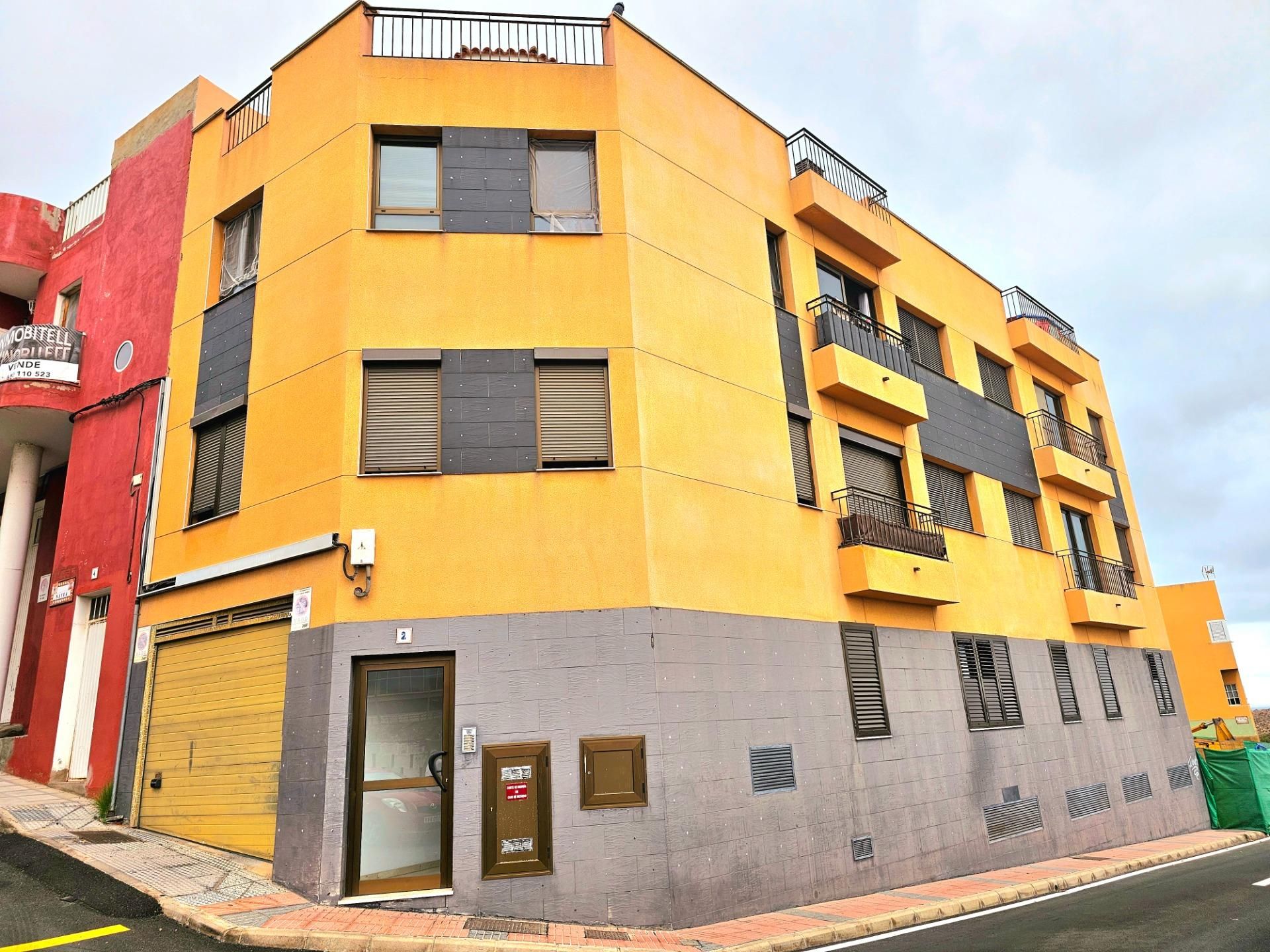 Vista exterior de Àtic en venda en Telde amb Terrassa
