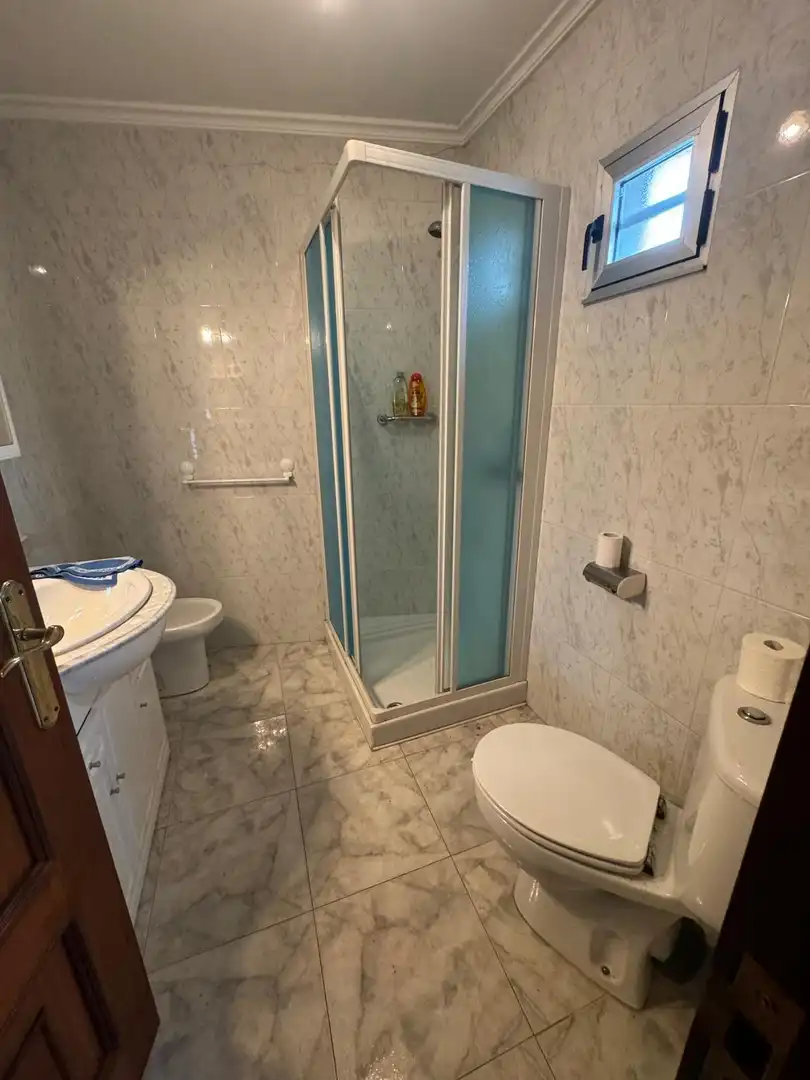 Bathroom of Houses for sale in Vega de Espinareda  with Heating