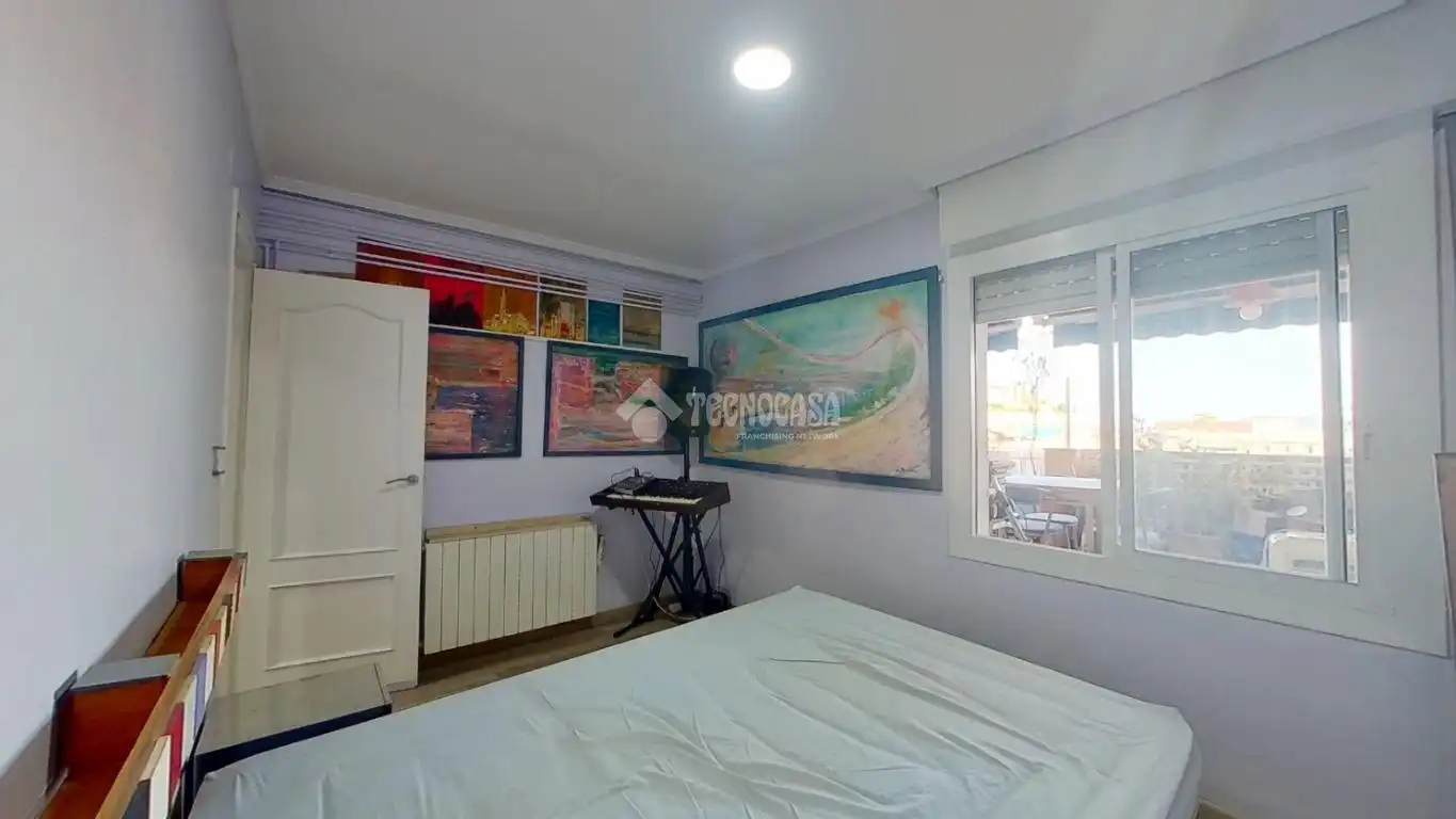 Habitación de Piso en venta en Barberà del Vallès con Parquet y Terraza