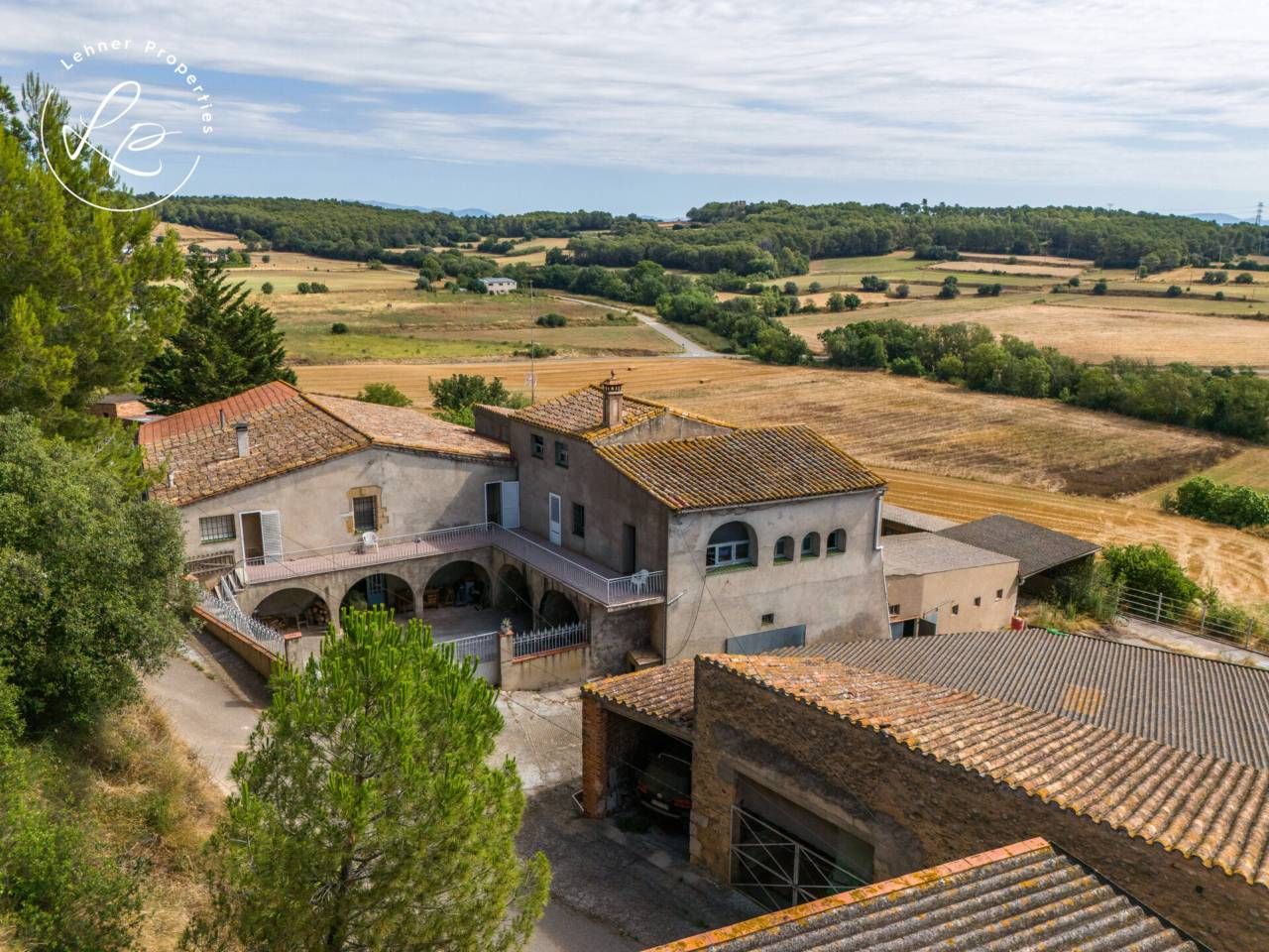 Vista exterior de Finca rústica en venda en Pontós amb Calefacció, Jardí privat i Terrassa