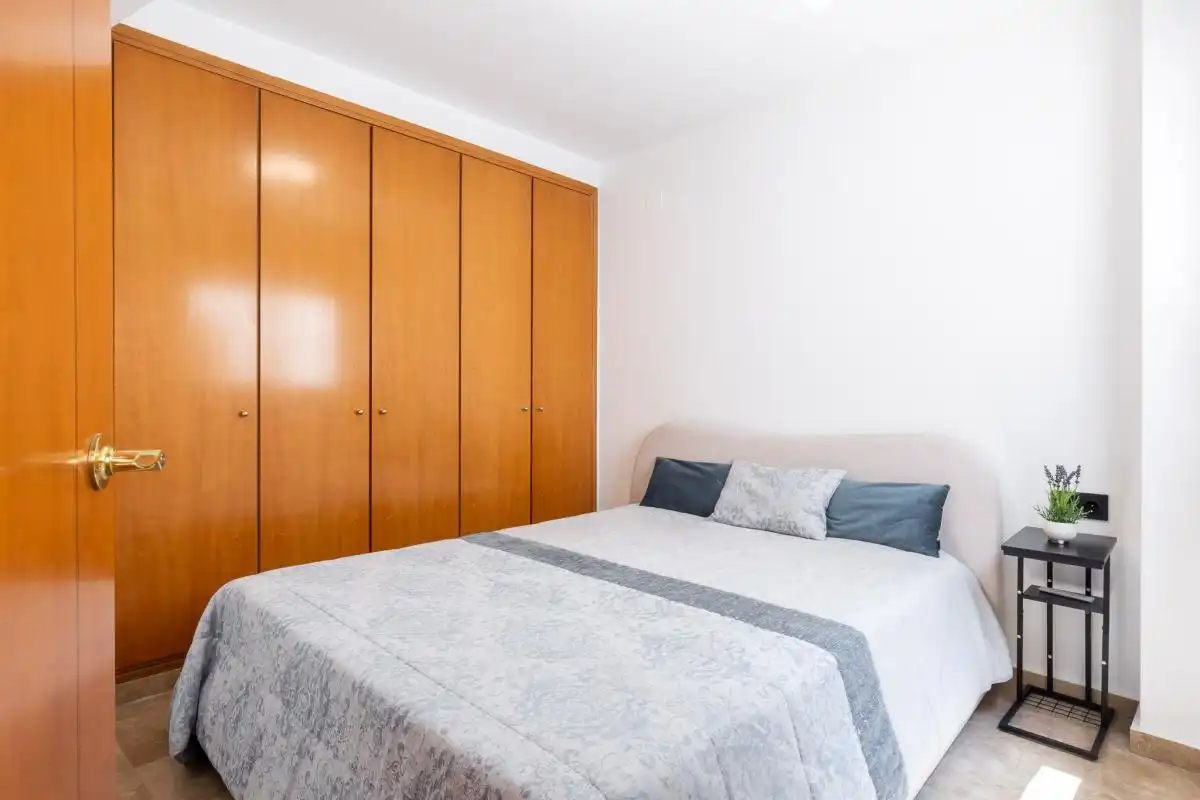 Habitación de Ático de alquiler en Valencia con Aire acondicionado, Calefacción y Amueblado
