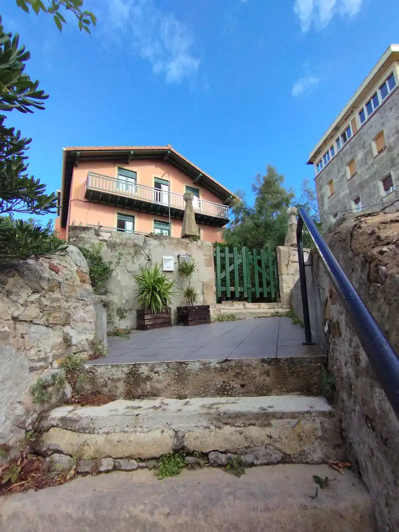 Vista exterior de Pis de lloguer en Donostia - San Sebastián  amb Moblat