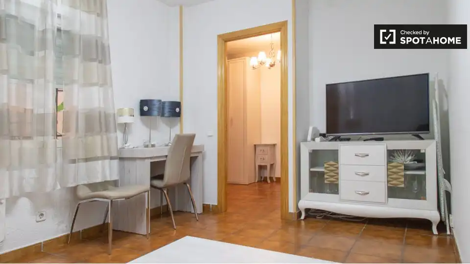 Flat with terrace to rent in Centro, imagen 4