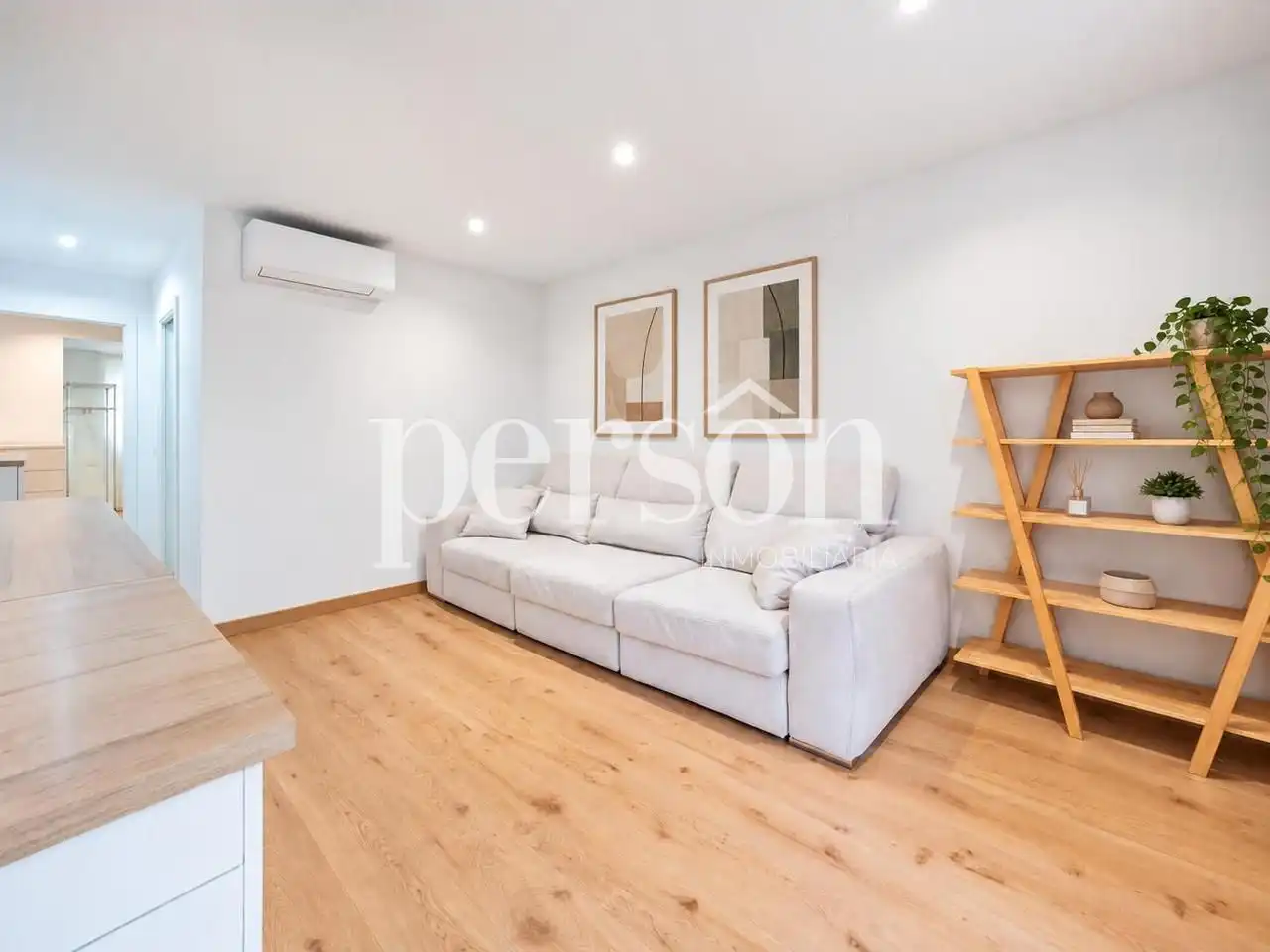 Flat with terrace for sale in Extramurs, imagen 3