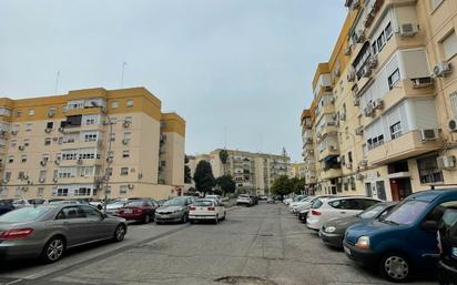 Exterior view of Flat for sale in  Sevilla Capital  with Terrace