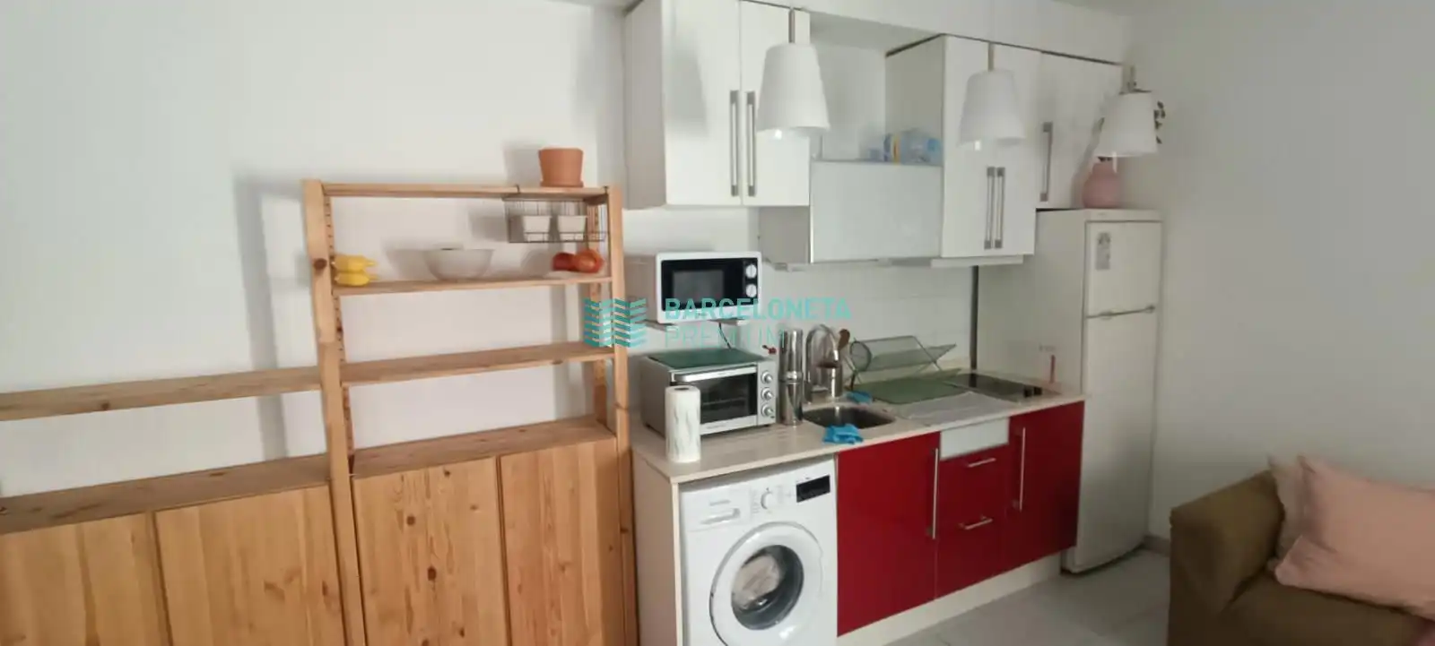 Cocina de Piso de alquiler en Barcelona con Terraza y Amueblado