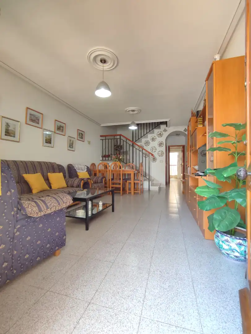 Casa a schiera con terrazza in vendita a Calle Manila 46, imagen 4
