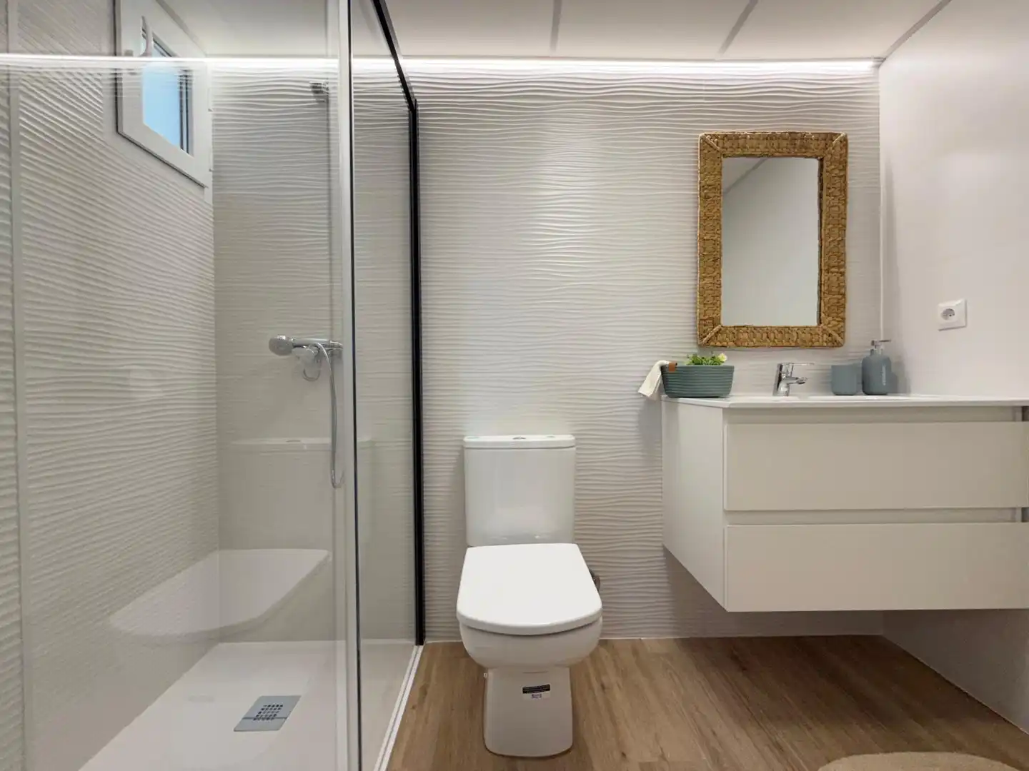 Apartament amb terrassa en venda a Avenida DE LAS OLAS, imagen 59
