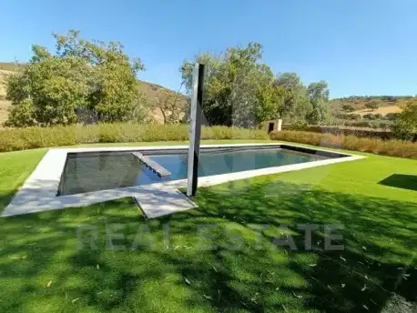 Schwimmbecken von Country house zum Verkauf in Los Navalucillos mit Heizung, Terrasse und Schwimmbad