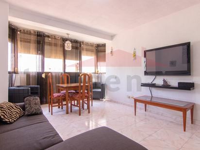 Living room of Flat for sale in Vélez-Málaga  with Swimming Pool