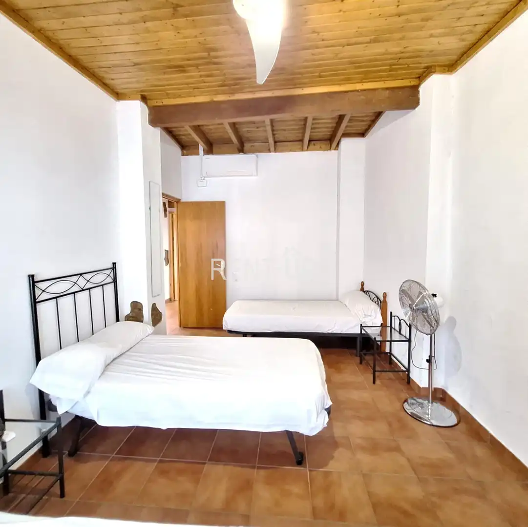 Dormitori de Casa o xalet en venda en Rotglà i Corbera amb Terrassa, Moblat i Balcó