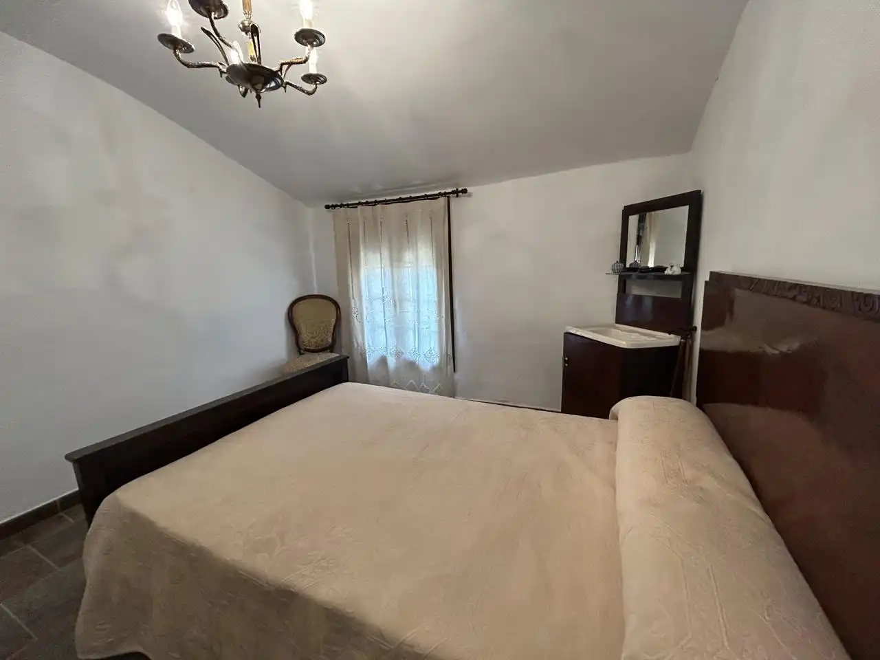 Dormitori de Casa o xalet en venda en Novallas amb Terrassa