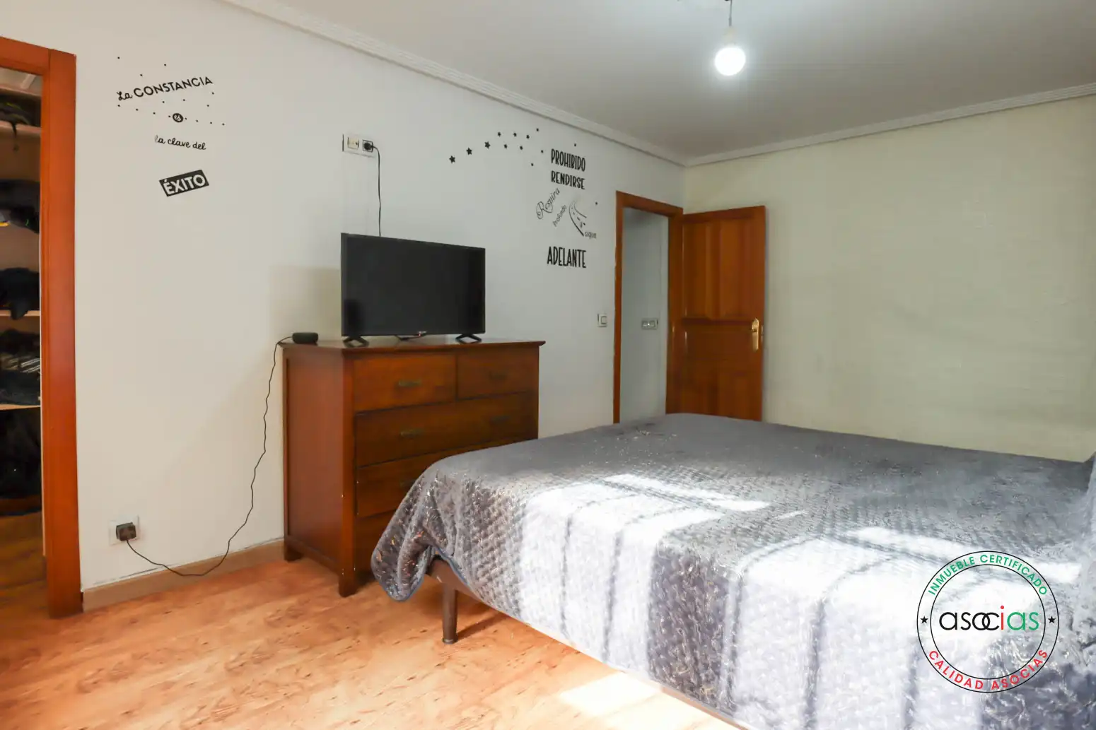 Dormitori de Casa adosada en venda en Ribera de Arriba amb Calefacció, Parquet i Terrassa
