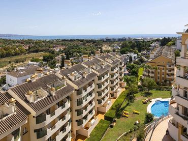 Dúplex amb piscina en venda a Avenida Miguel de Cervantes 15
