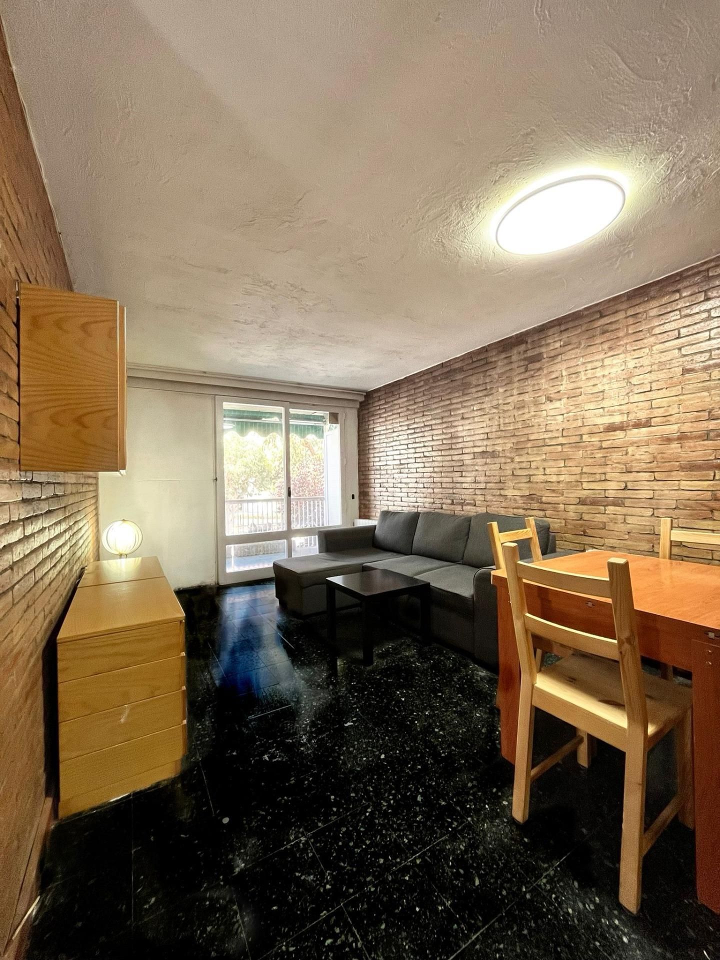 Sala d'estar de Pis de lloguer en Malgrat de Mar amb Calefacció, Terrassa i Balcó