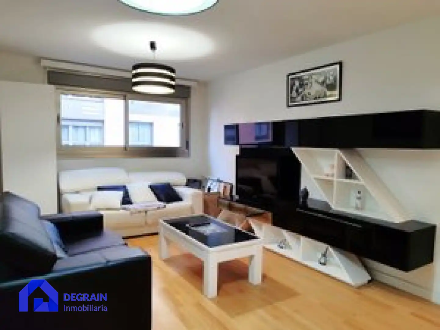 Wohnzimmer von Wohnung zum Verkauf in Oviedo  mit Heizung, Privatgarten und Abstellraum