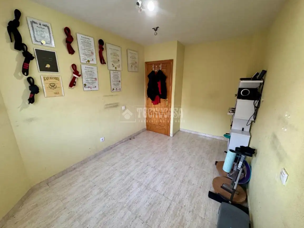 Casa adosada en venta en Villanueva de la Torre con Aire acondicionado