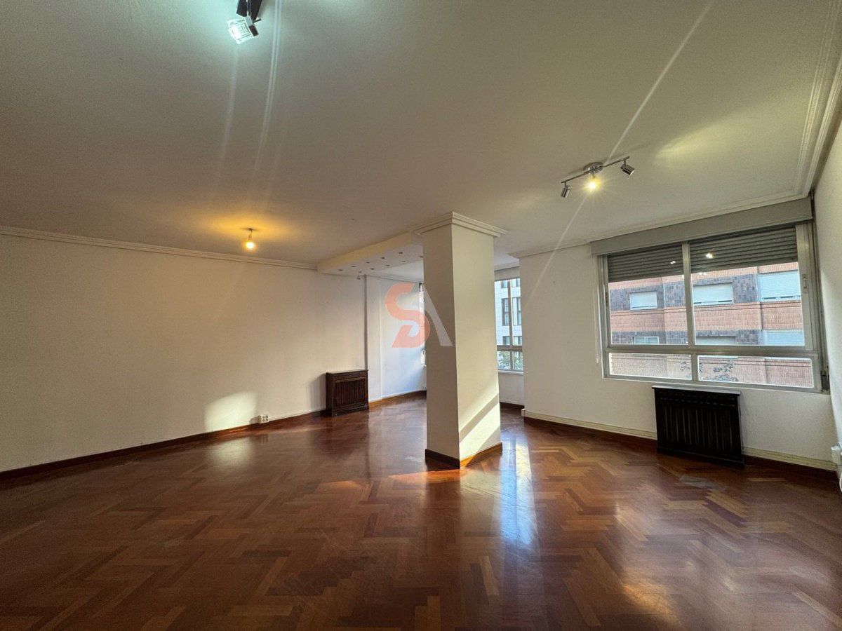 Living room of Flat to rent in Valladolid Capital  with Heating