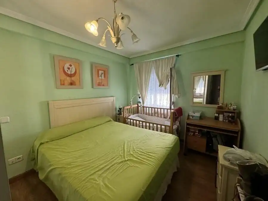 Bedroom of Flat for sale in Carabanchel