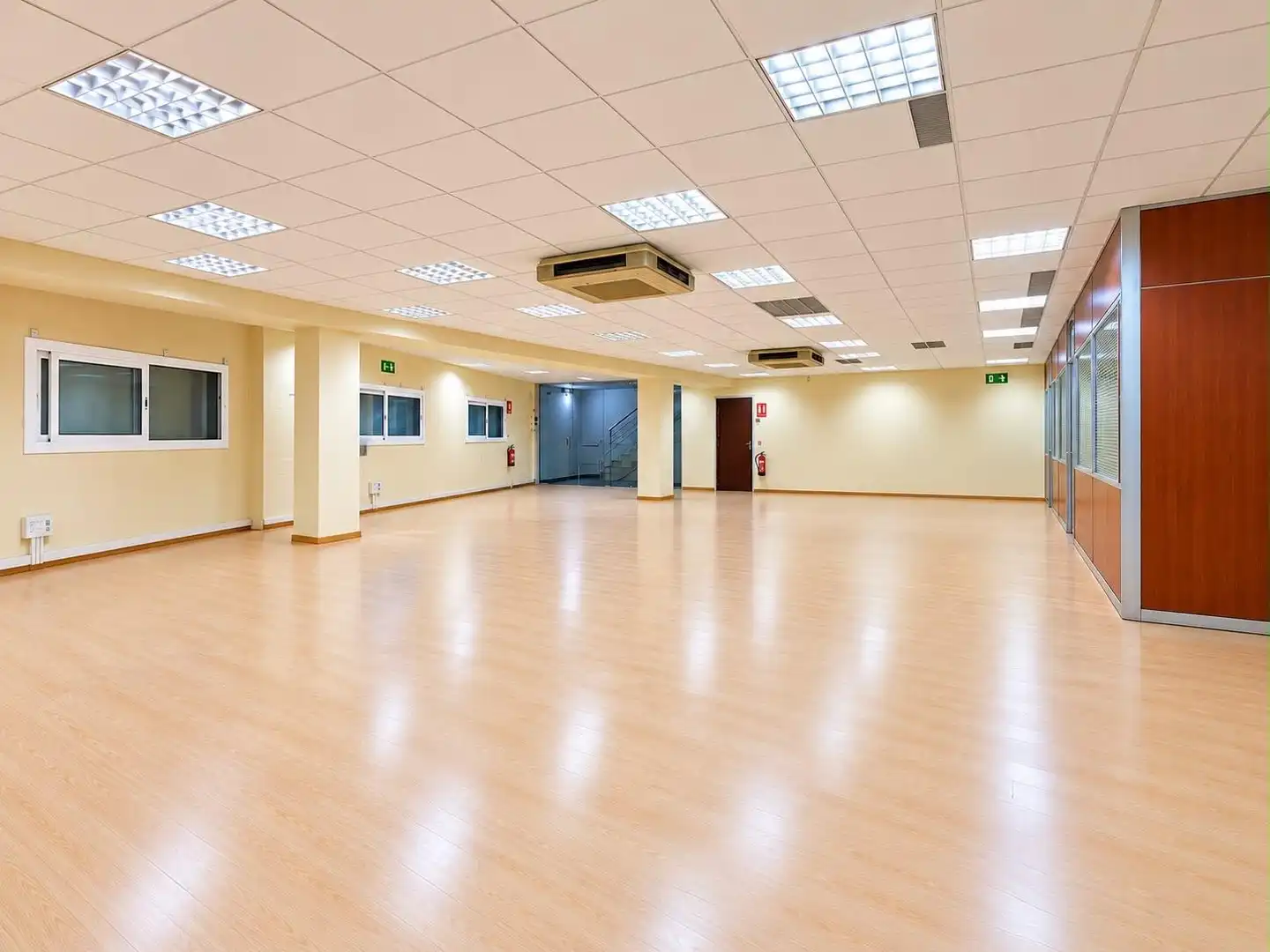Commercial properties for rent in Califòrnia - Santa Madrona  